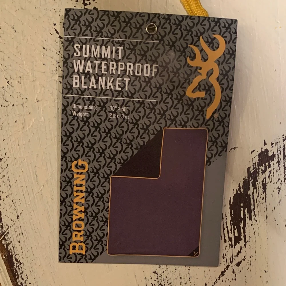 Browning Summit Waterproof Blanket for Camping or Backpacking - Picture 2 of 3